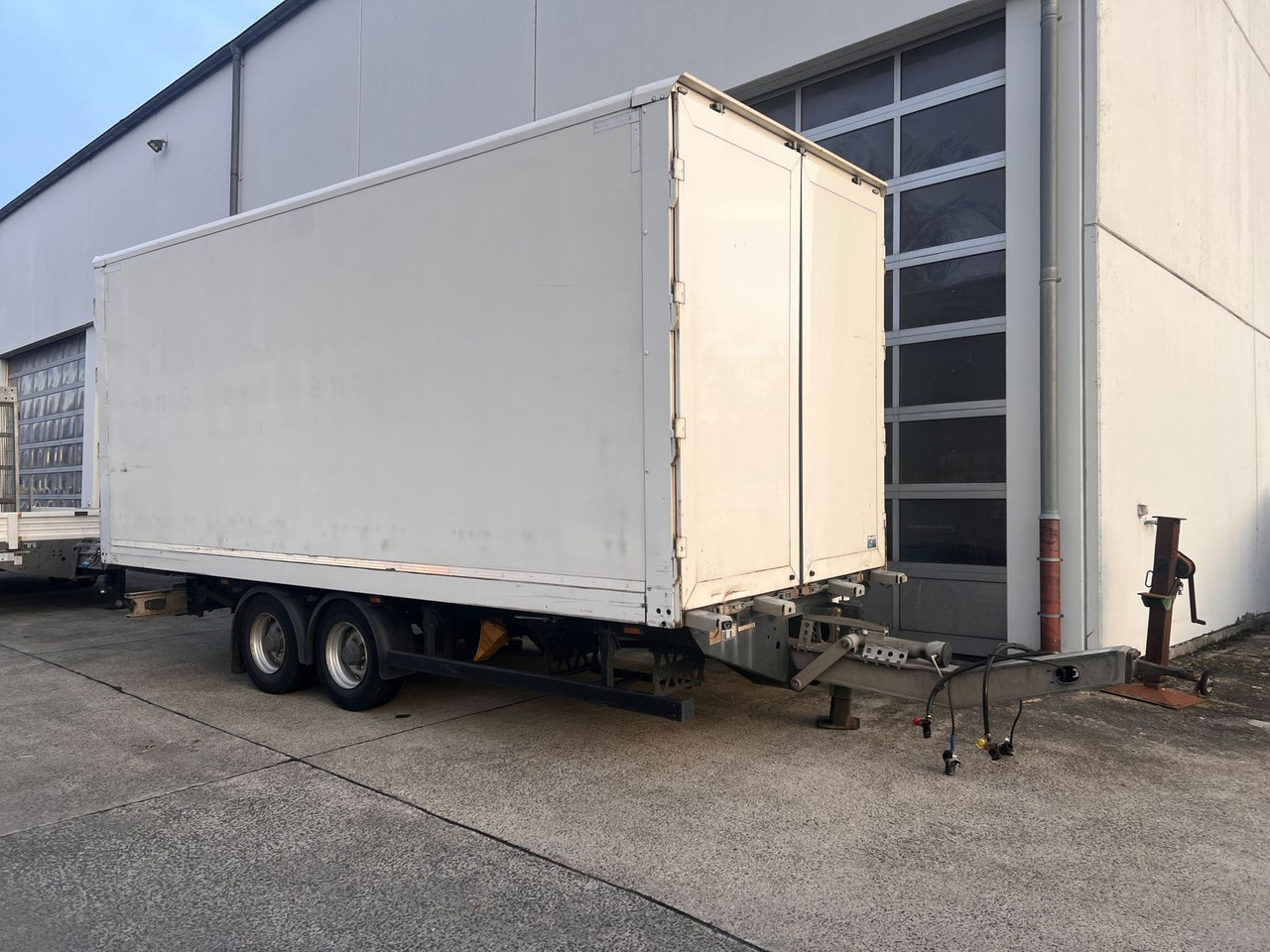 Möslein Tandemkoffer Durchladbar - Closed box trailer: picture 2 Möslein Tandemkoffer Durchladbar - Closed box trailer: picture 2