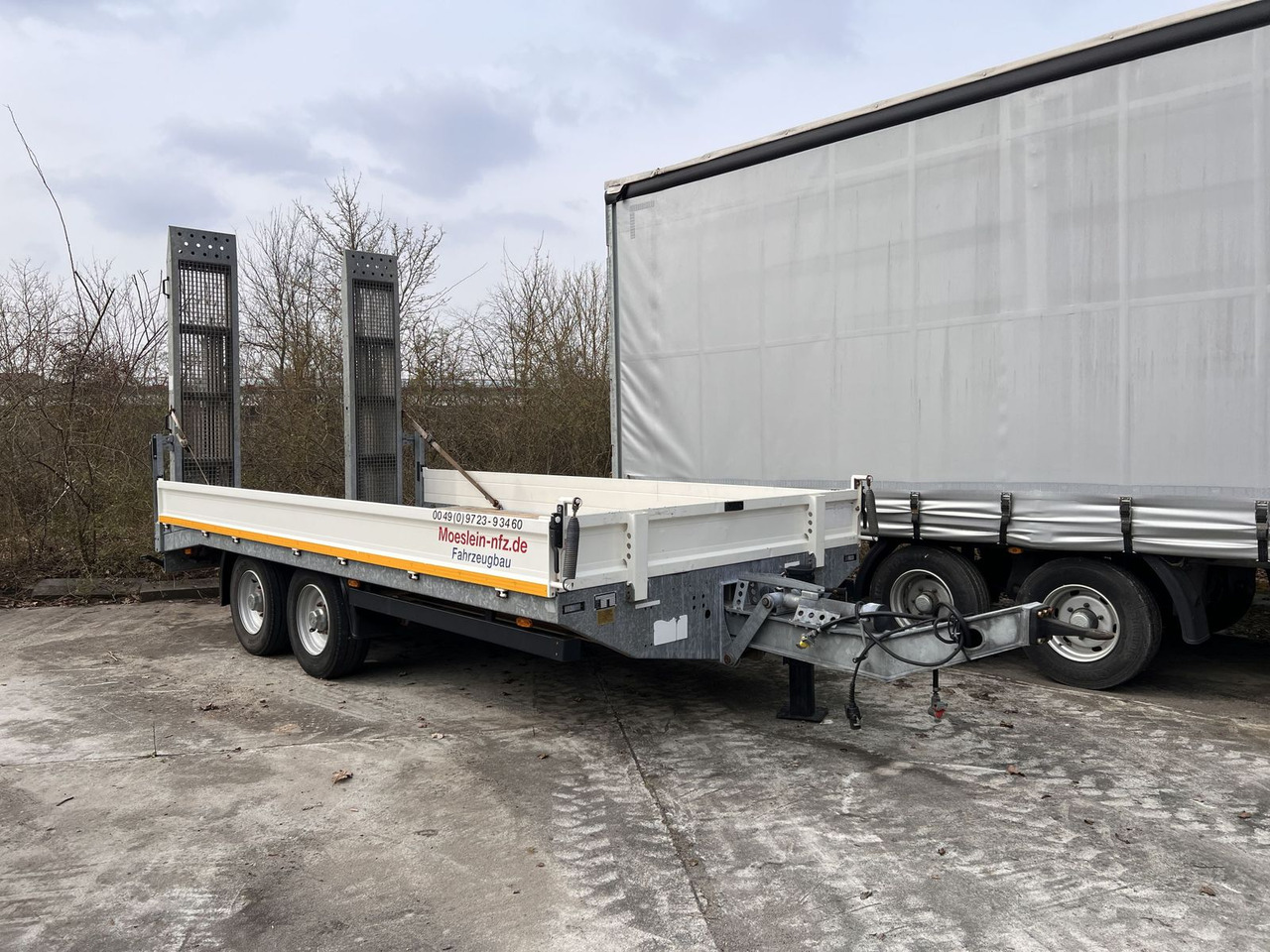 Möslein Tandemtieflader - Low loader trailer: picture 2 Möslein Tandemtieflader - Low loader trailer: picture 2