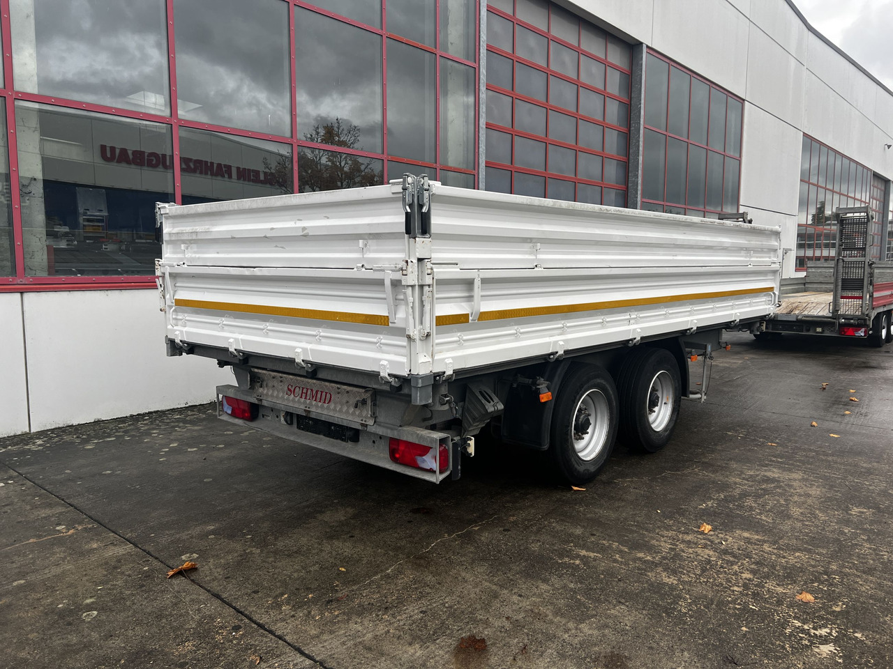 Schmid Fahrzeugbau DK 135 AR  13,5 t Tandemkipper mit Aufsatzbordwänden - Tipper trailer: picture 4 Schmid Fahrzeugbau DK 135 AR  13,5 t Tandemkipper mit Aufsatzbordwänden - Tipper trailer: picture 4