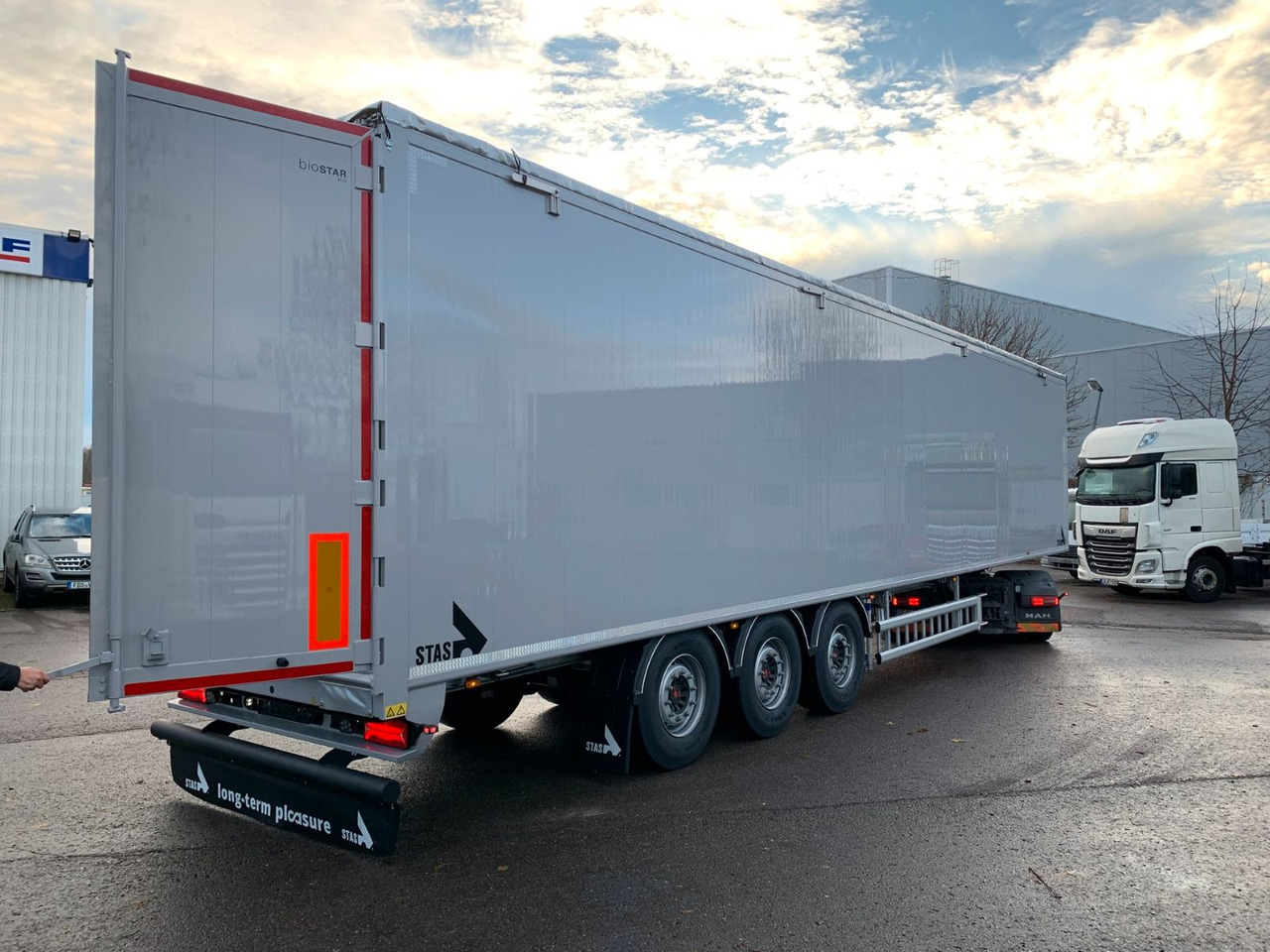 Stas Biostar 91,3 cbm - Walking floor semi-trailer: picture 3 Stas Biostar 91,3 cbm - Walking floor semi-trailer: picture 3