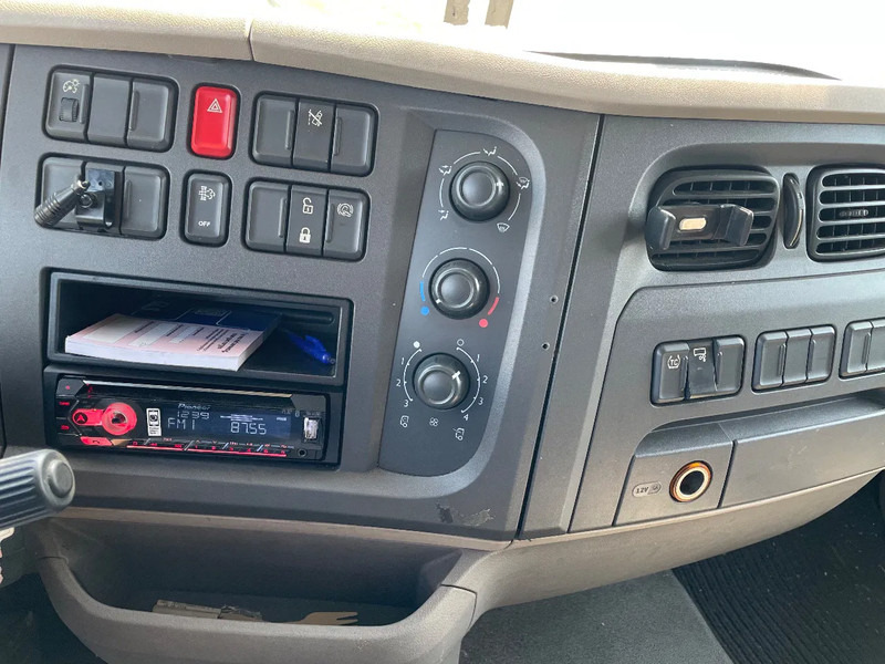 Lease a DAF LF 180 8-2016 DAF LF 180 8-2016: picture 17 Lease a DAF LF 180 8-2016 DAF LF 180 8-2016: picture 17