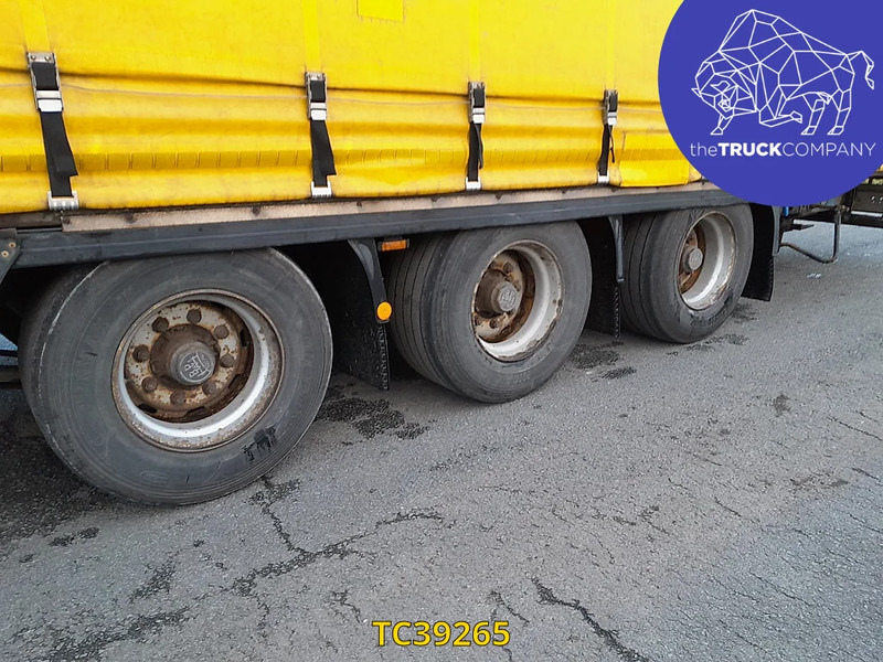 Krone - Curtainsider semi-trailer: picture 2 Krone - Curtainsider semi-trailer: picture 2