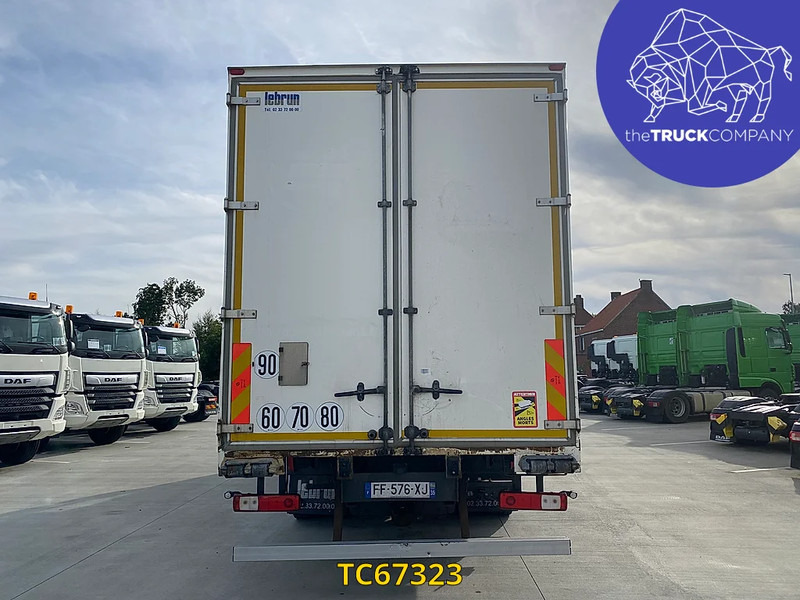 Renault T 460 - Box truck: picture 4 Renault T 460 - Box truck: picture 4