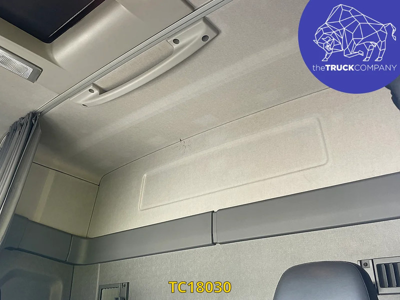 Renault T 460 - Box truck: picture 4 Renault T 460 - Box truck: picture 4