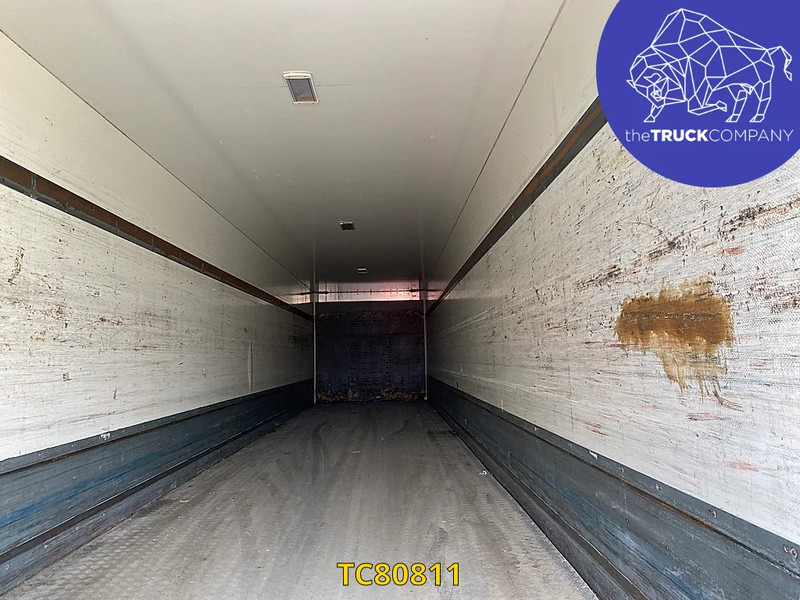 Closed box semi-trailer Van Hool: picture 8
