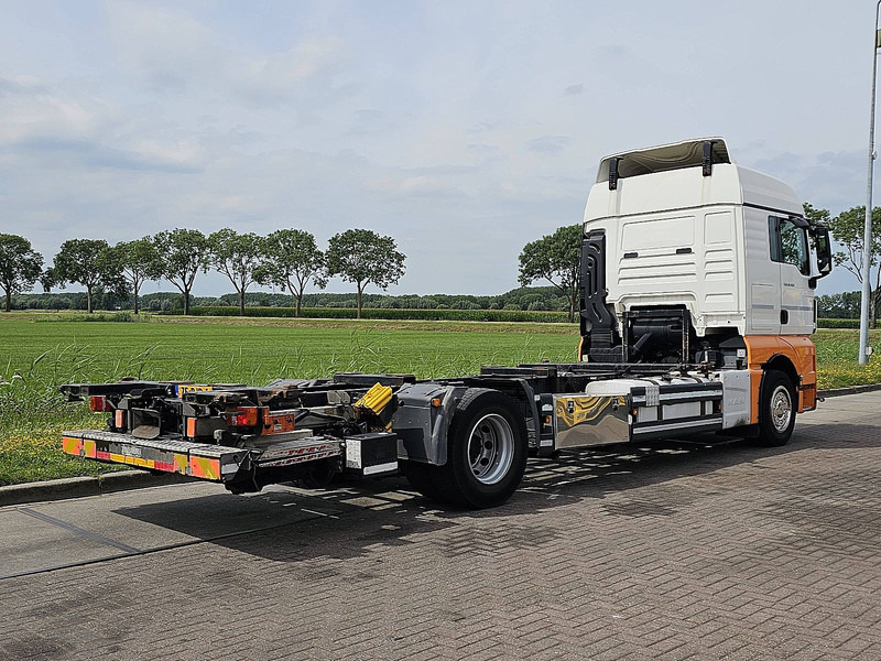 MAN 18.400 TGX XLX 4X2 2T LIFT INT. - Container transporter/ Swap body truck: picture 3 MAN 18.400 TGX XLX 4X2 2T LIFT INT. - Container transporter/ Swap body truck: picture 3