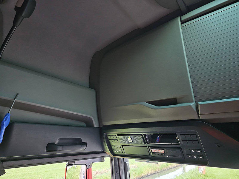 Container transporter/ Swap body truck MAN 26.510 TGX: picture 10