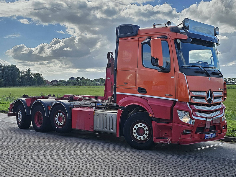 Mercedes-Benz ACTROS 3251 8X2 HIAB HOOKLIFT - Hook lift truck: picture 5 Mercedes-Benz ACTROS 3251 8X2 HIAB HOOKLIFT - Hook lift truck: picture 5