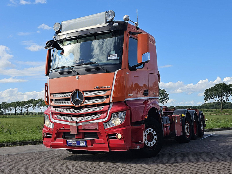 Mercedes-Benz ACTROS 3251 8X2 HIAB HOOKLIFT - Hook lift truck: picture 1 Mercedes-Benz ACTROS 3251 8X2 HIAB HOOKLIFT - Hook lift truck: picture 1