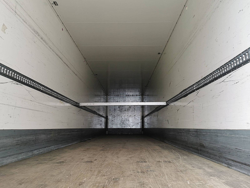 SYSTEM TRAILERS LPRS18 STEERAXLE LIFT LBW - Closed box semi-trailer: picture 5 SYSTEM TRAILERS LPRS18 STEERAXLE LIFT LBW - Closed box semi-trailer: picture 5