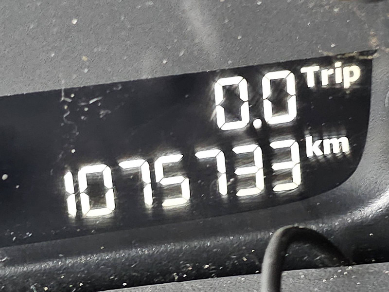 Tractor unit DAF XF 410: picture 9