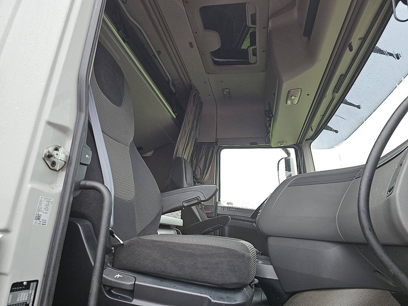 Tractor unit DAF XF 410: picture 7