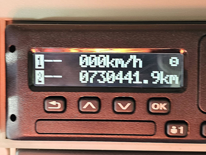 Tractor unit Iveco AS440S46 STRALIS 6X2 TXP TWINSTEER: picture 9