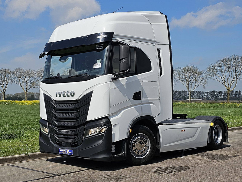 Iveco S-WAY AS440S48 NAVI FRIDGE SKIRTS - Tractor unit: picture 2 Iveco S-WAY AS440S48 NAVI FRIDGE SKIRTS - Tractor unit: picture 2