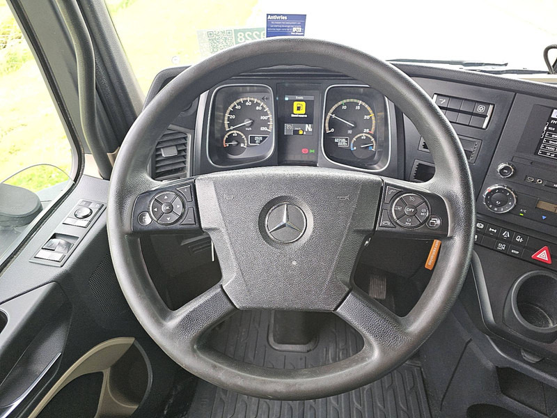 Tractor unit Mercedes-Benz ACTROS 1845 LS: picture 10