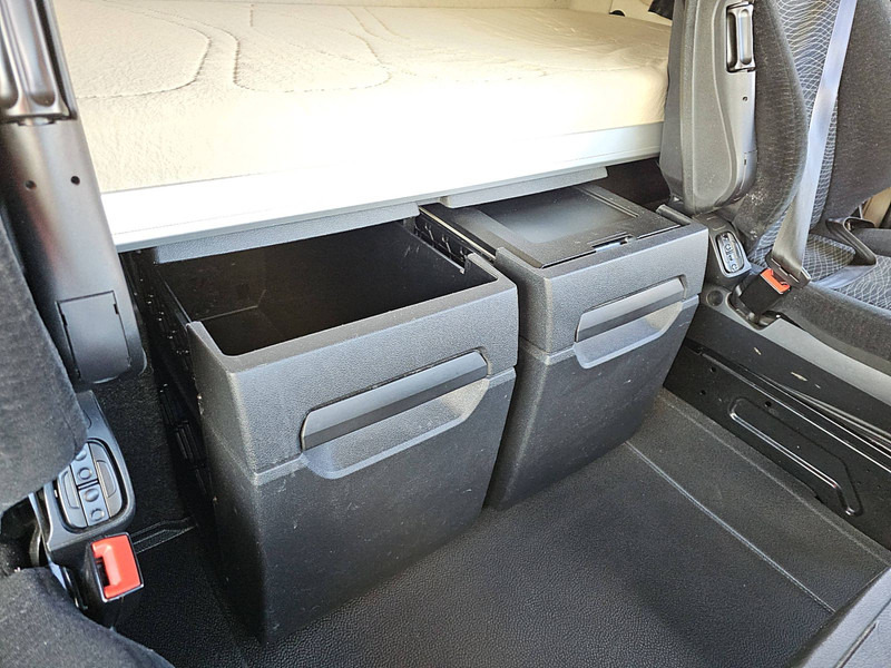 Tractor unit Mercedes-Benz ACTROS 1848 LS MP5 GIGASPACE: picture 9
