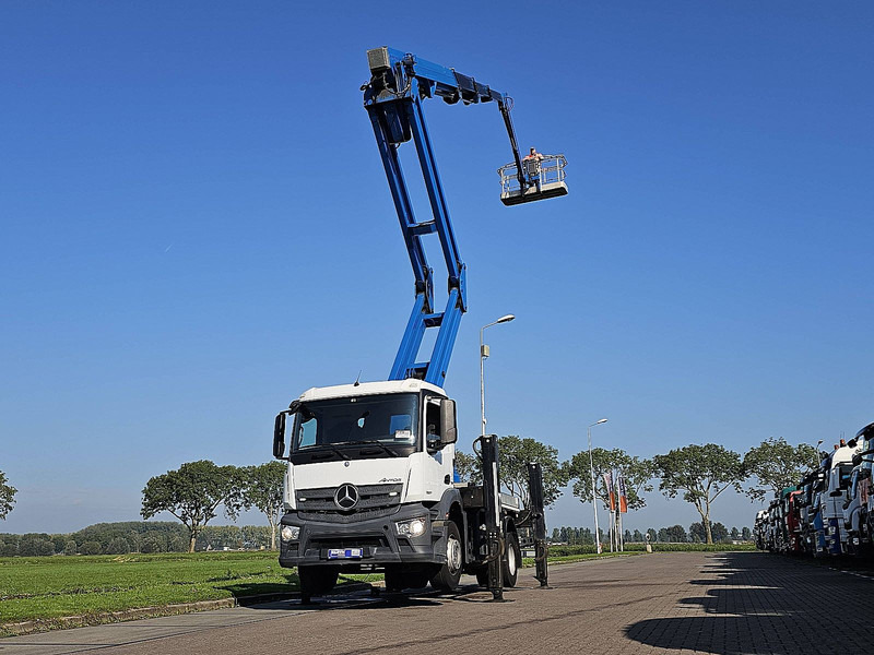 Mercedes-Benz ANTOS 1927 CTE HOOGWERKER 29.6 - Truck: picture 1 Mercedes-Benz ANTOS 1927 CTE HOOGWERKER 29.6 - Truck: picture 1
