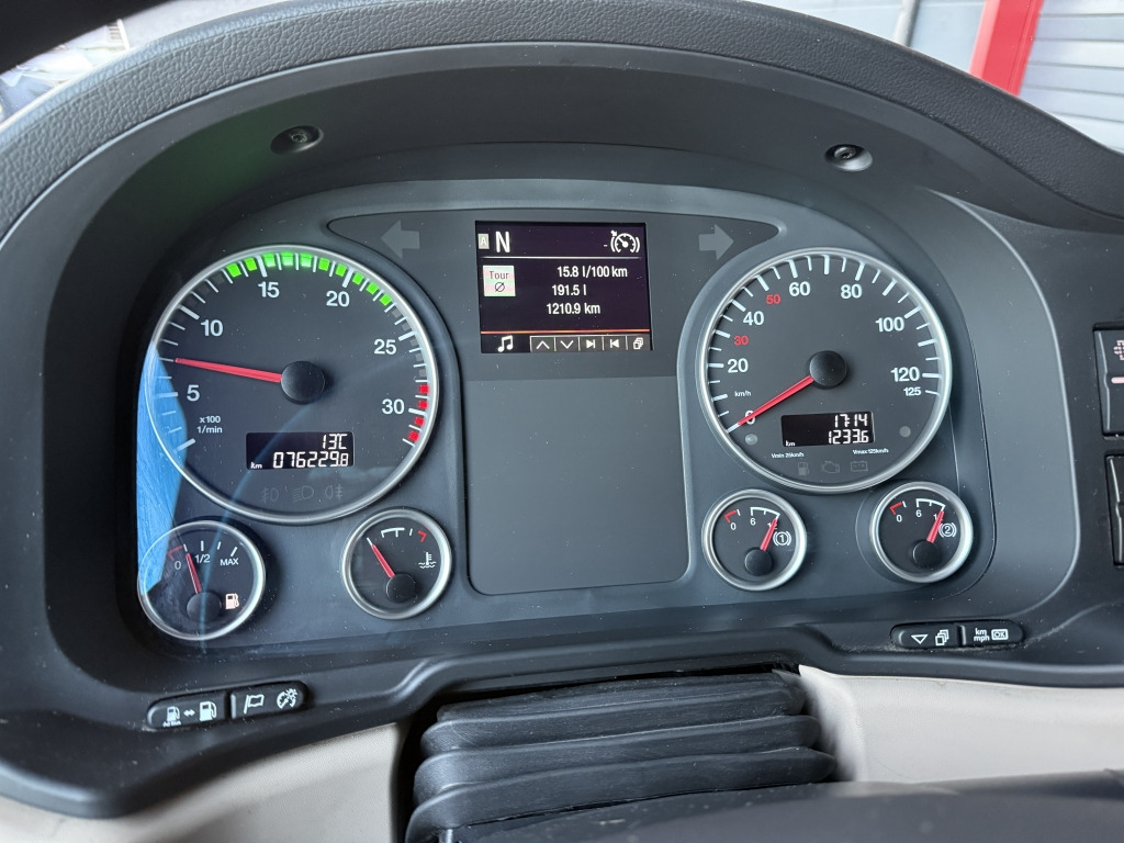 MAN TGL 8.220 Klima 4,45m+LBW AHK 1.Hand Ori.76.km - Box van: picture 2 MAN TGL 8.220 Klima 4,45m+LBW AHK 1.Hand Ori.76.km - Box van: picture 2