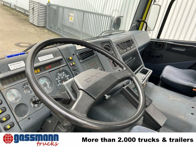 DAF 65.210 4x4 - Hook lift truck: picture 4 DAF 65.210 4x4 - Hook lift truck: picture 4