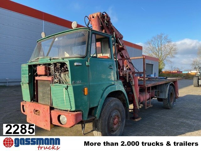 HENSCHEL F 161 AK 4x4 mit Kran Atlas AK 5007 - Dropside/ Flatbed truck, Crane truck: picture 1 HENSCHEL F 161 AK 4x4 mit Kran Atlas AK 5007 - Dropside/ Flatbed truck, Crane truck: picture 1