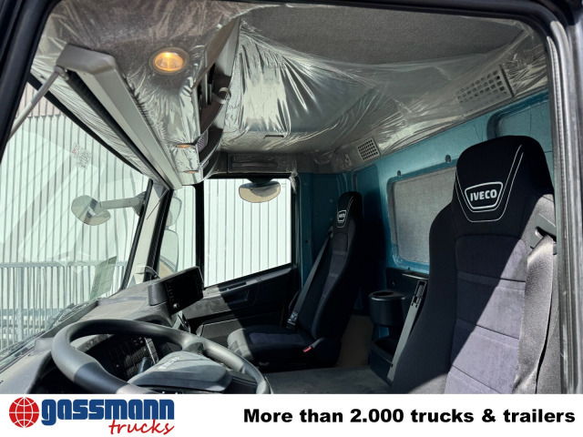 Iveco X-Way AD360X40Z/P 8x4 - Hook lift truck: picture 3 Iveco X-Way AD360X40Z/P 8x4 - Hook lift truck: picture 3