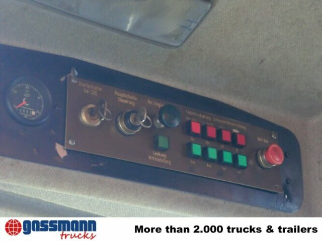 MAN M03 14.152 4x2, Schienenkehrmaschine - Road sweeper: picture 3 MAN M03 14.152 4x2, Schienenkehrmaschine - Road sweeper: picture 3