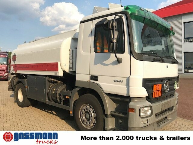Tank truck Mercedes-Benz Actros 1841 L 4x2, Esterer Tankaufbau ca.: picture 9 Tank truck Mercedes-Benz Actros 1841 L 4x2, Esterer Tankaufbau ca.: picture 9