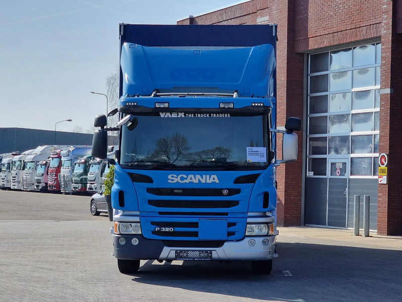 Scania P320 4x2 - Side boars - Loadlift - Full air - Navi - Curtainsider truck: picture 2 Scania P320 4x2 - Side boars - Loadlift - Full air - Navi - Curtainsider truck: picture 2