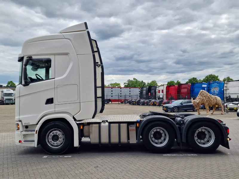 Scania S540 NGS Highline 6x4 - Retarder - Full air - Leather - Led - Fridge - TV - Tractor unit: picture 4 Scania S540 NGS Highline 6x4 - Retarder - Full air - Leather - Led - Fridge - TV - Tractor unit: picture 4