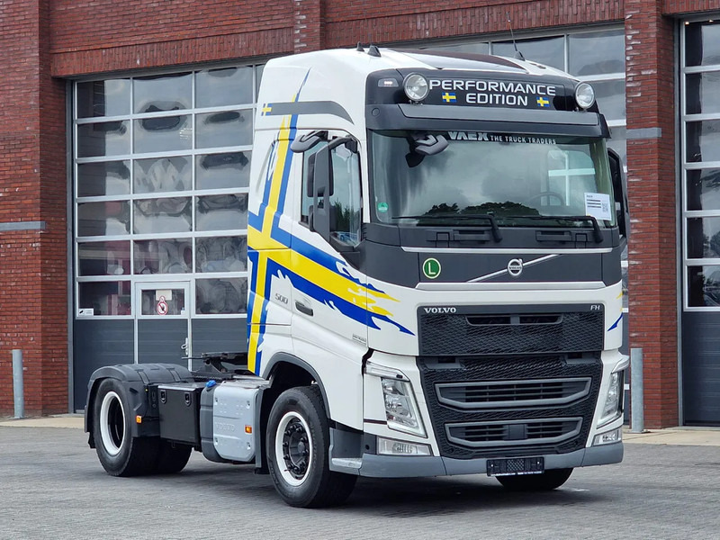 Volvo FH 13.500 Globetrotter 4x2 - I parkcool - Full air - Low KM 347Tkm - Fridge - Tractor unit: picture 2 Volvo FH 13.500 Globetrotter 4x2 - I parkcool - Full air - Low KM 347Tkm - Fridge - Tractor unit: picture 2