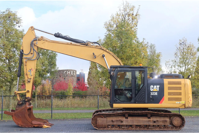 Caterpillar 323EL | 323 EL | BUCKET | QUICK COUPLER - Crawler excavator: picture 1 Caterpillar 323EL | 323 EL | BUCKET | QUICK COUPLER - Crawler excavator: picture 1