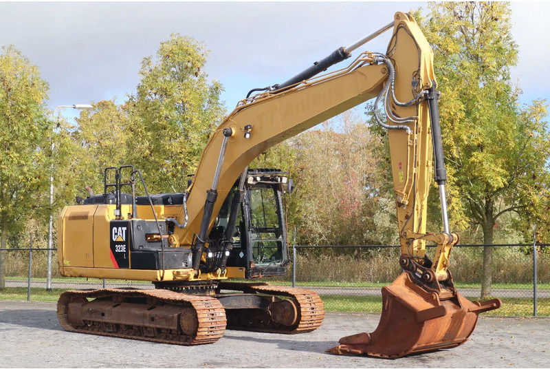 Caterpillar 323EL | 323 EL | BUCKET | QUICK COUPLER - Crawler excavator: picture 5 Caterpillar 323EL | 323 EL | BUCKET | QUICK COUPLER - Crawler excavator: picture 5