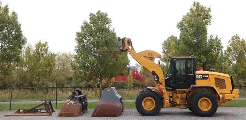 Caterpillar 938 M | 2X BUCKET | JIB | FORKS | BSS | GOOD CONDITION - Wheel loader: picture 1 Caterpillar 938 M | 2X BUCKET | JIB | FORKS | BSS | GOOD CONDITION - Wheel loader: picture 1