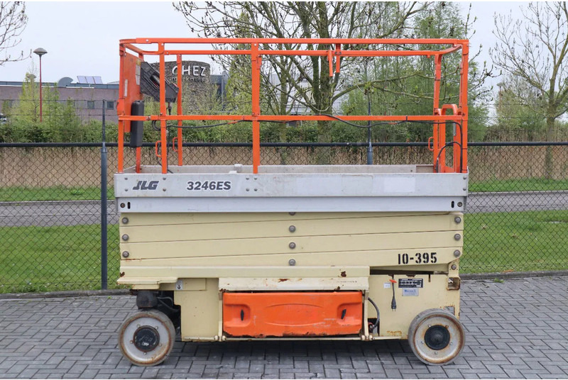 Scissor lift JLG 3246 ES | 12 METER | 320 KG: picture 1