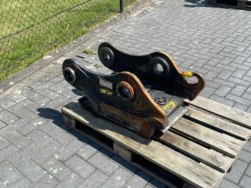 Klepp Mek KM70 HD-D | S70 | QUICK COUPLER | SNELWISSEL | SCHNELLWECHSLER - Demolition shears for Construction machinery: picture 3 Klepp Mek KM70 HD-D | S70 | QUICK COUPLER | SNELWISSEL | SCHNELLWECHSLER - Demolition shears for Construction machinery: picture 3