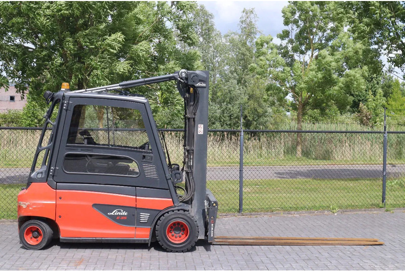 Linde E35 L-01 | DUPLEX | SIDESHIFT | POSITIONERS | LOW HOURS - Electric forklift: picture 4 Linde E35 L-01 | DUPLEX | SIDESHIFT | POSITIONERS | LOW HOURS - Electric forklift: picture 4