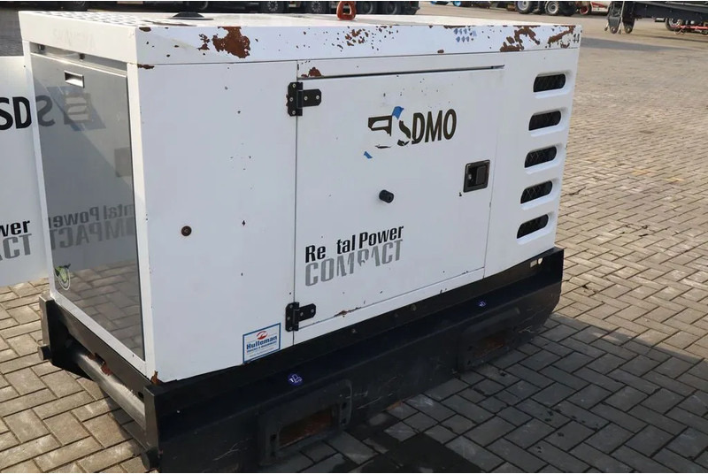 SDMO R44C3 | 44 KVA | GOOD WORKING - Generator set: picture 5 SDMO R44C3 | 44 KVA | GOOD WORKING - Generator set: picture 5