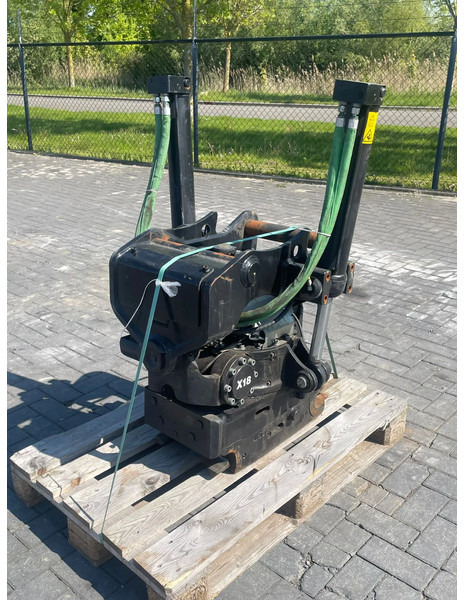 STEELWRIST X18 SQ60-5 | S60 | OILQUICK SYSTEM | CLS - Tiltrotator for Construction machinery: picture 5 STEELWRIST X18 SQ60-5 | S60 | OILQUICK SYSTEM | CLS - Tiltrotator for Construction machinery: picture 5