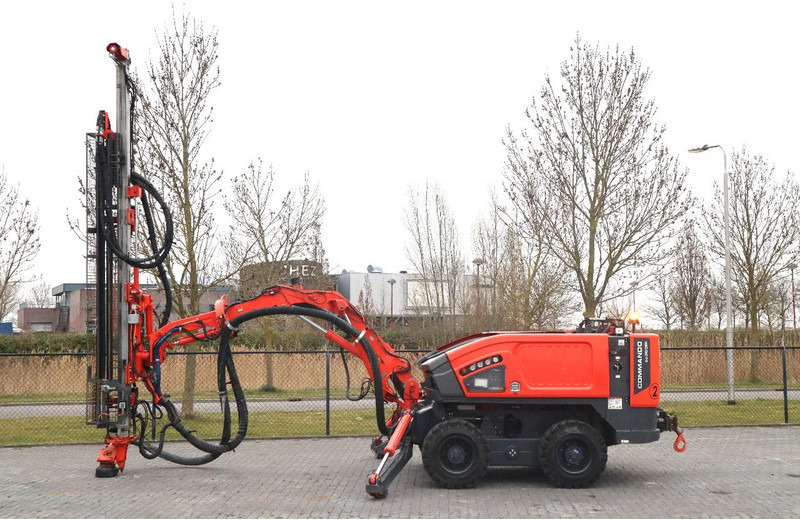 Sandvik 2 PIECES COMMANDO DC 300 RI S5 | ONLY 470 DRILLING HOURS - Drilling rig: picture 1 Sandvik 2 PIECES COMMANDO DC 300 RI S5 | ONLY 470 DRILLING HOURS - Drilling rig: picture 1