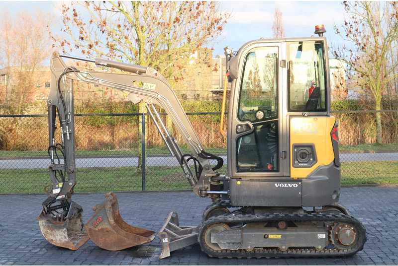 Volvo ECR25 ELEKTRIC | JECR25D | TILTBUCKET | BUCKET | LOW HOURS - Mini excavator: picture 1 Volvo ECR25 ELEKTRIC | JECR25D | TILTBUCKET | BUCKET | LOW HOURS - Mini excavator: picture 1