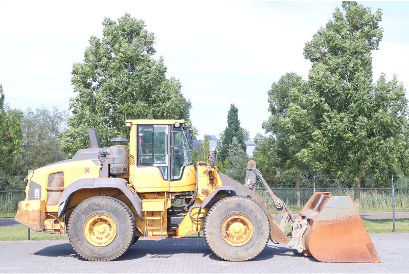 Volvo L120H | CDC | BBS | WEIGHT SYSTEM | QUICK COUPLER | BUCKET - Wheel loader: picture 4 Volvo L120H | CDC | BBS | WEIGHT SYSTEM | QUICK COUPLER | BUCKET - Wheel loader: picture 4