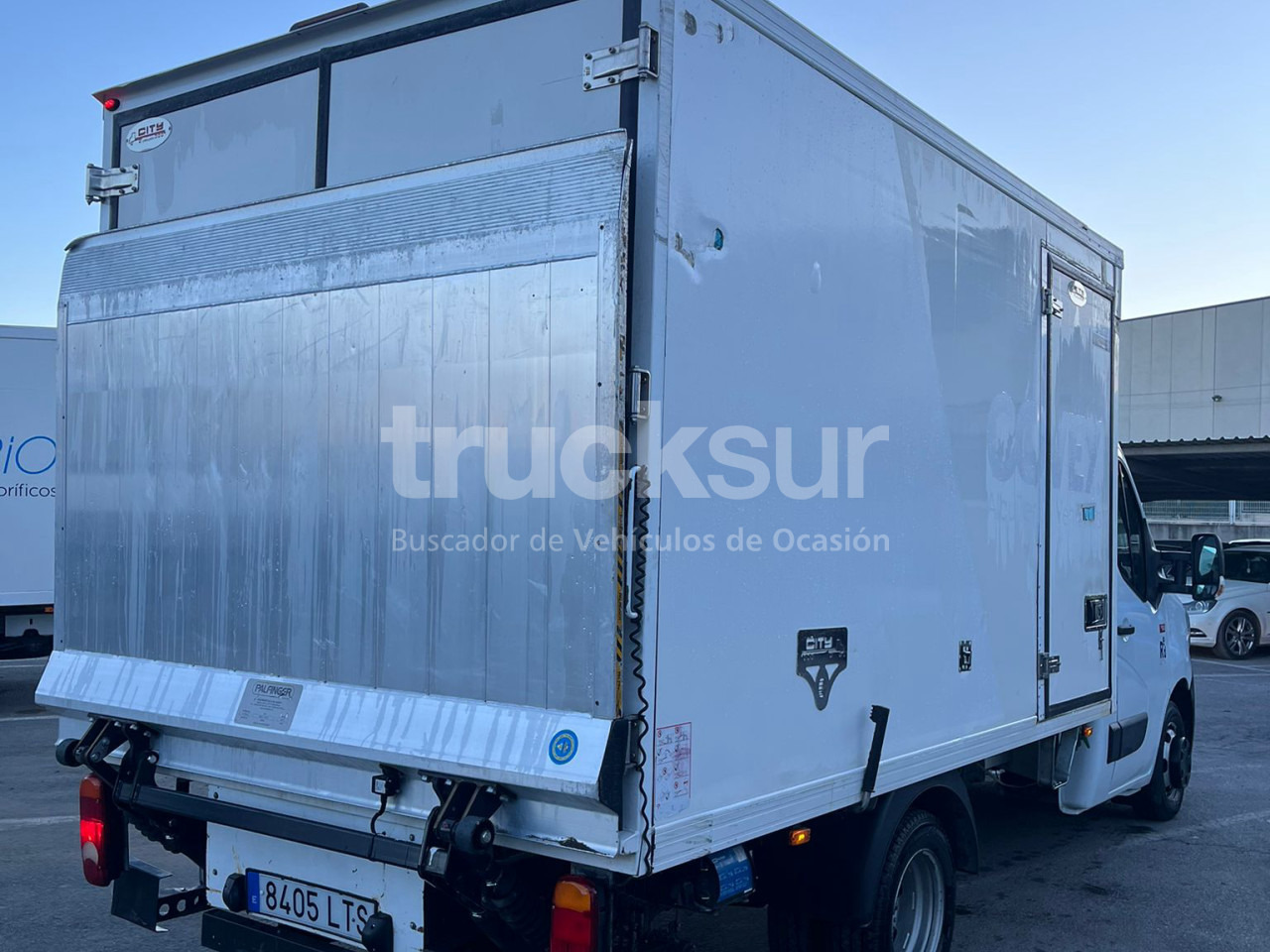 RENAULT 165.35 FRC-X P/E - Box van: picture 3 RENAULT 165.35 FRC-X P/E - Box van: picture 3