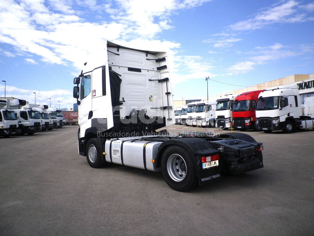 RENAULT T520 HIGH SLEEPER CAB - Tractor unit: picture 5 RENAULT T520 HIGH SLEEPER CAB - Tractor unit: picture 5
