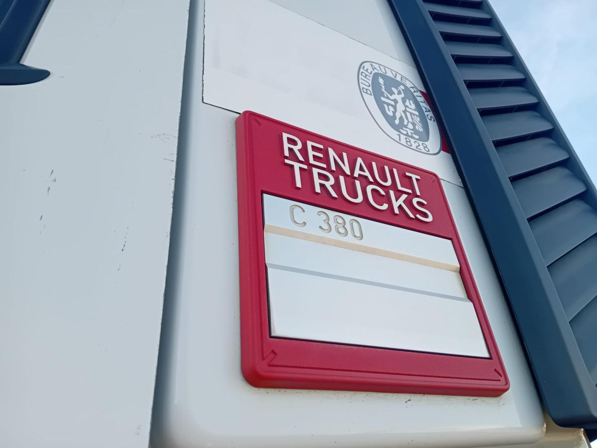 Hook lift truck Renault Gamme C 380: picture 10
