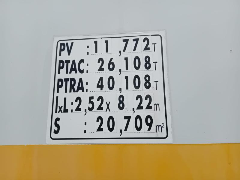 Renault Kerax 370 DXI - Hook lift truck: picture 5 Renault Kerax 370 DXI - Hook lift truck: picture 5