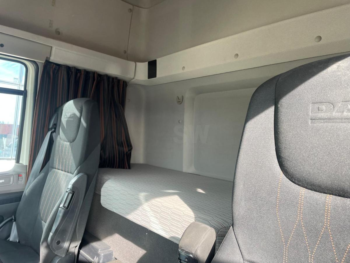 Tractor unit DAF CF 480: picture 8