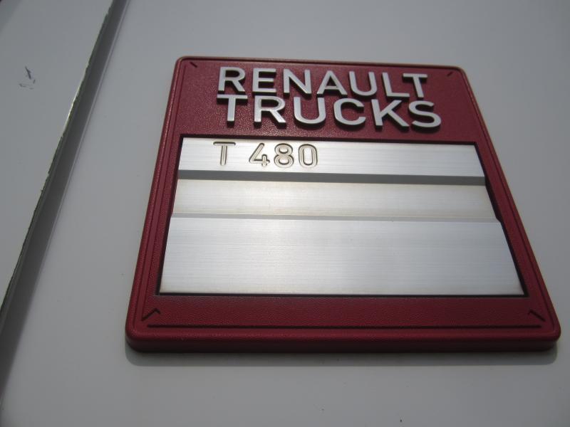 Renault T-Series 480 - Tractor unit: picture 4 Renault T-Series 480 - Tractor unit: picture 4