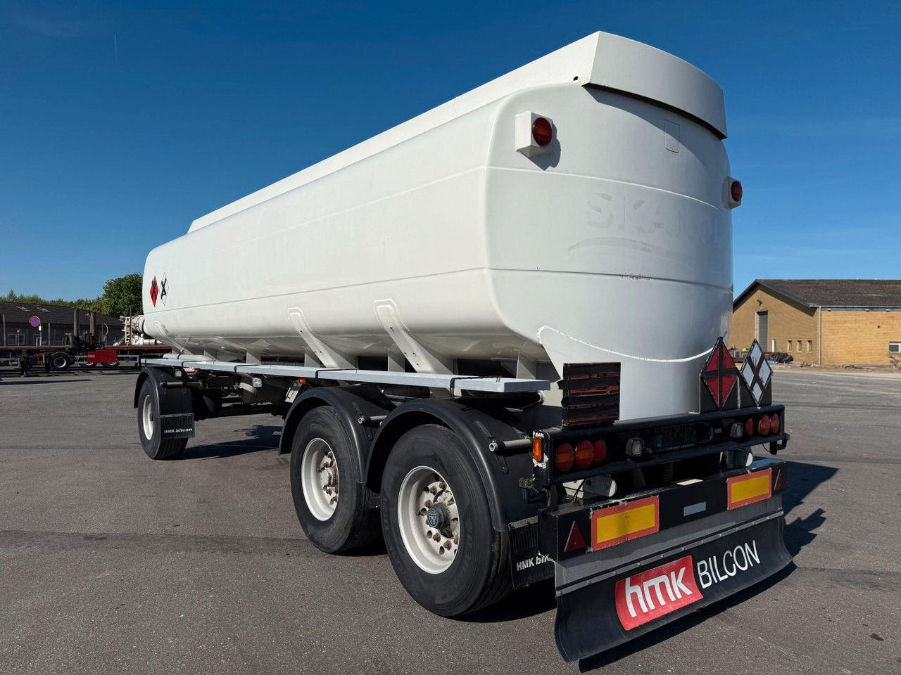 HMK Bilcon 27.000 l. ADR 5 compartment - Tank trailer: picture 4 HMK Bilcon 27.000 l. ADR 5 compartment - Tank trailer: picture 4