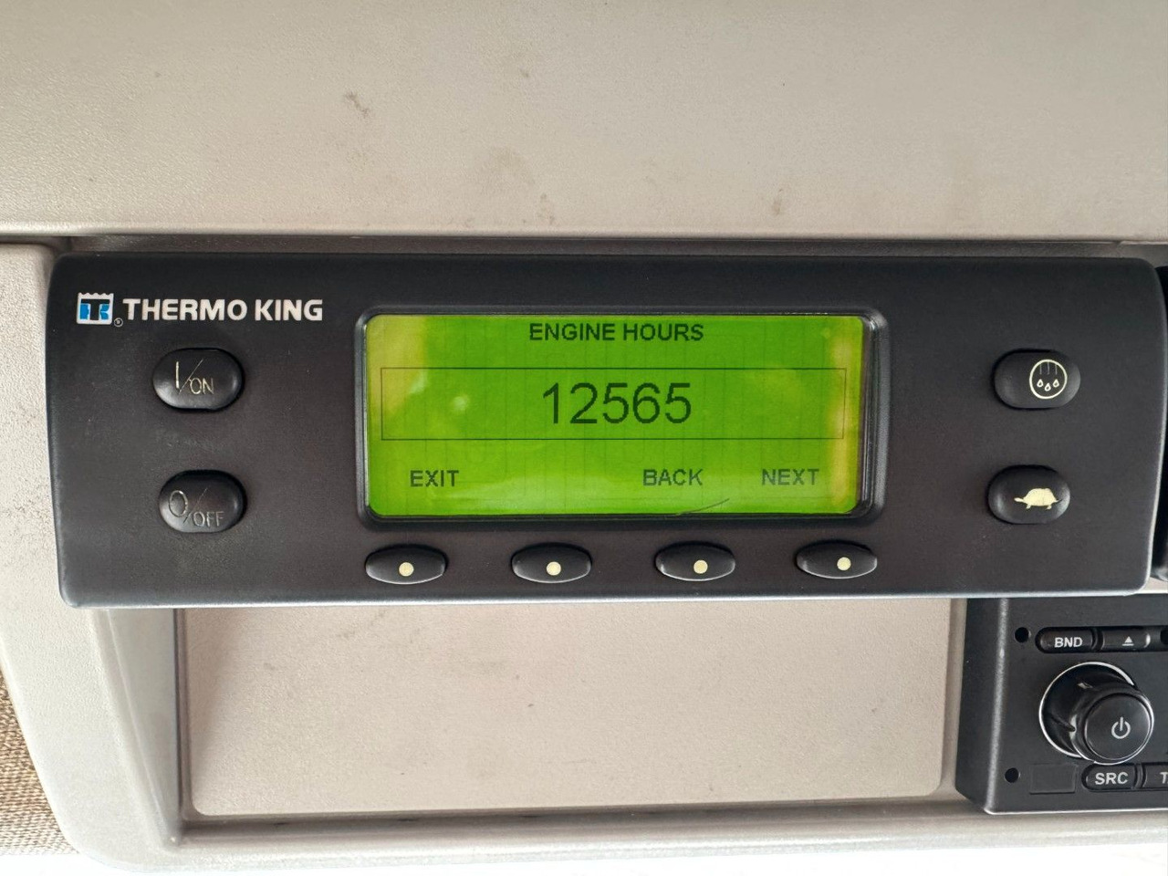 Refrigerator truck Iveco 180E32 4x2 Schmitz / Thermo King T-1200R Spectru Iveco 180E32 4x2 Schmitz / Thermo King T-1200R Spectru: picture 16