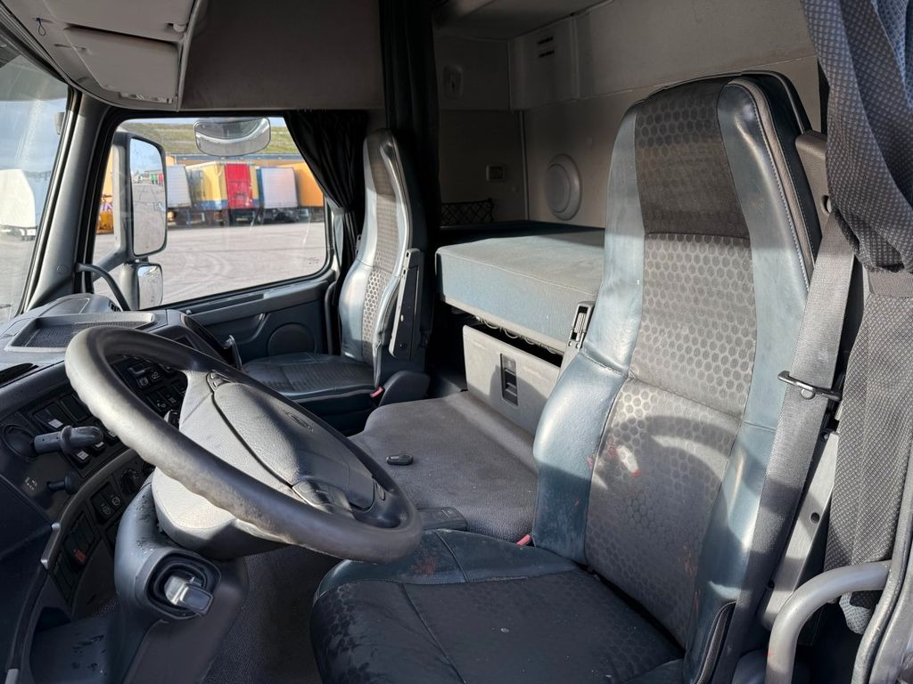 Volvo FM 410 6x2 Euro 5 - Flatbed van, Combi van: picture 5 Volvo FM 410 6x2 Euro 5 - Flatbed van, Combi van: picture 5
